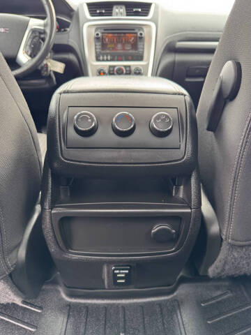 2015 GMC Acadia SLE-2