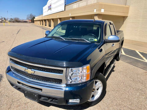 2008 Chevrolet Silverado 1500 for sale at Stark Auto Mall in Massillon OH
