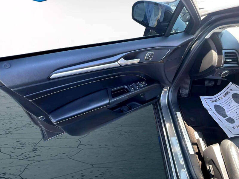 2020 Ford Fusion Energi Titanium