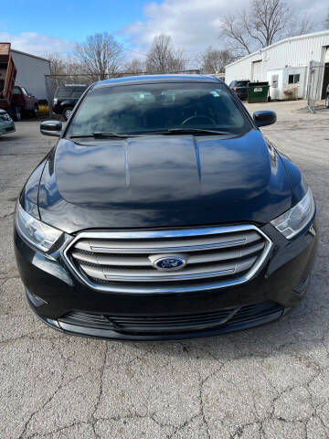 2013 Ford Taurus for sale at Lakeshore Auto Wholesalers in Amherst OH