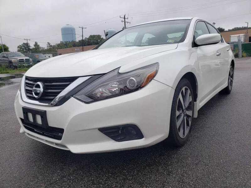 Nissan Altima's photo