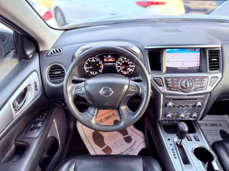 2018 Nissan Pathfinder Platinum