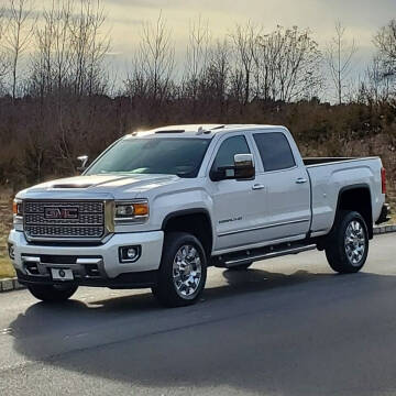 2019 GMC Sierra 2500HD for sale at R & R AUTO SALES in Poughkeepsie NY