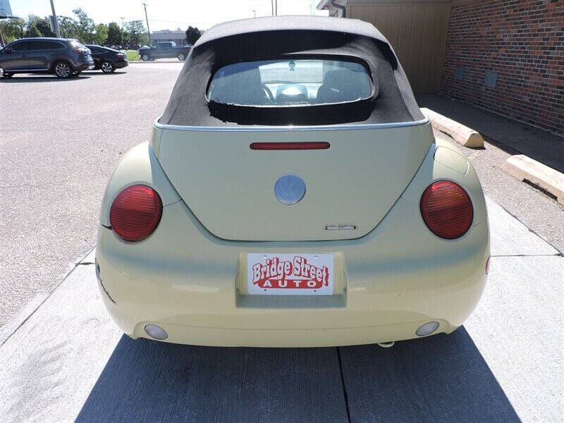 2005 Volkswagen New Beetle Convertible GLS