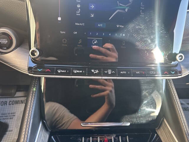 2023 Jeep Wagoneer L Series II