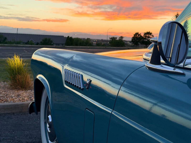 1956 Ford Thunderbird