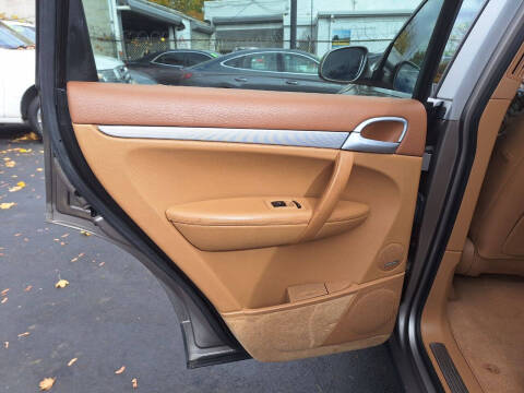 2004 Porsche Cayenne S