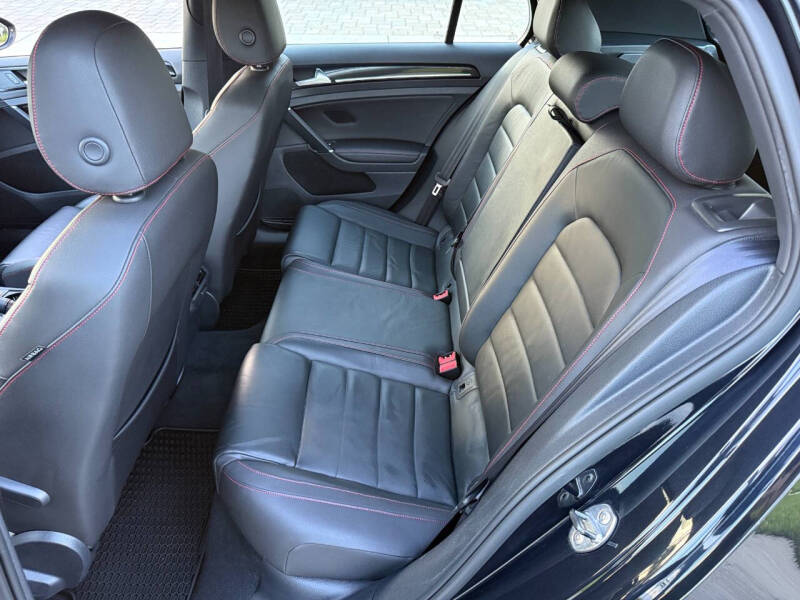 2015 Volkswagen Golf GTI S