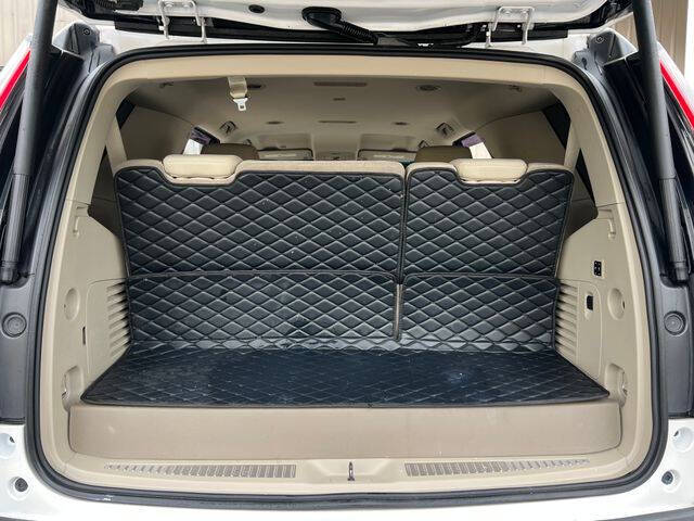 2017 Cadillac Escalade Standard