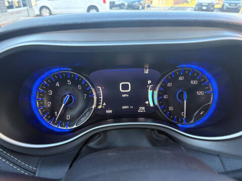 2024 Chrysler Pacifica Touring