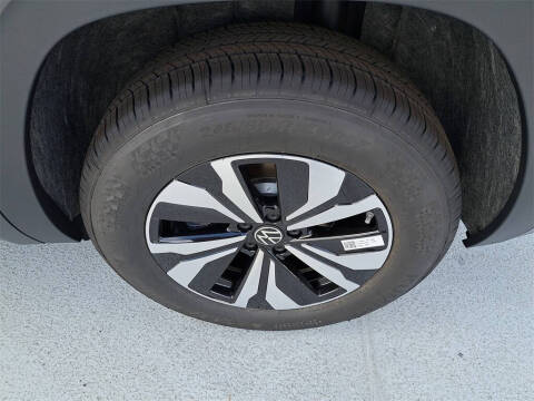 2026 Volkswagen Atlas Cross Sport SE