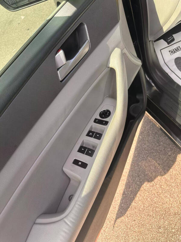 2017 Hyundai Sonata Hybrid SE