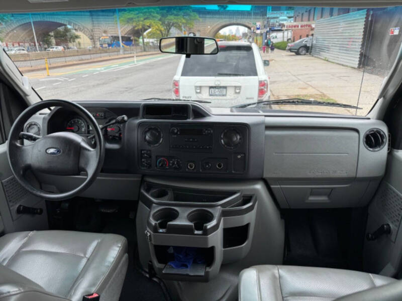 2012 Ford E-Series E-150 XL