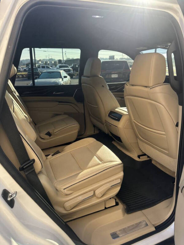 2023 Cadillac Escalade Premium Luxury