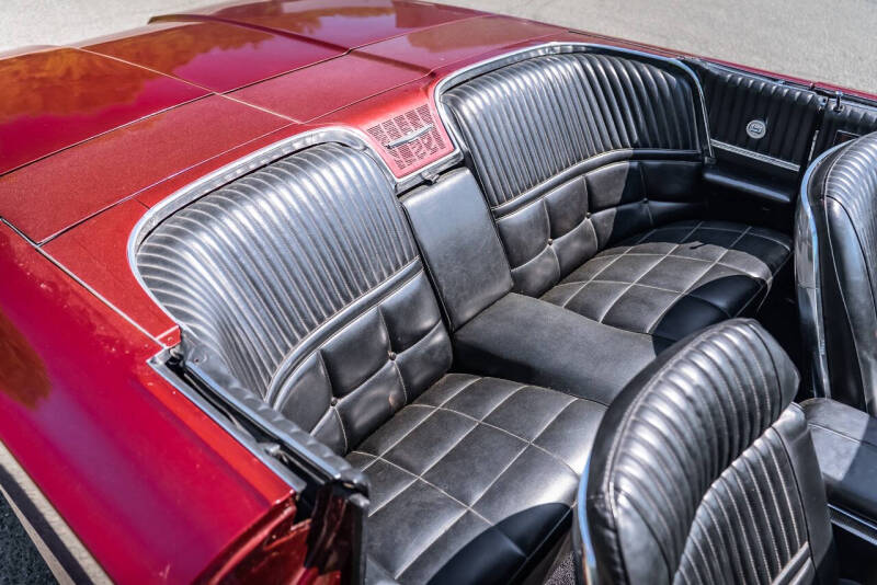 1966 Ford Thunderbird