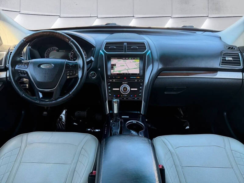 2016 Ford Explorer Platinum