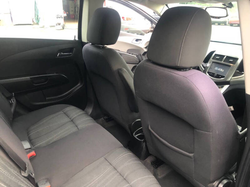2015 Chevrolet Sonic LT Manual
