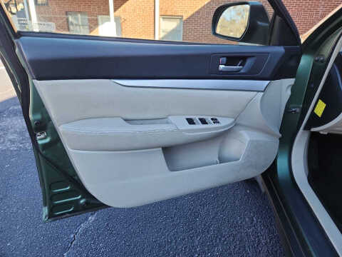 2010 Subaru Outback 2.5i Premium