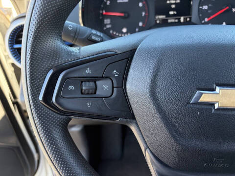 2025 Chevrolet Trax LS