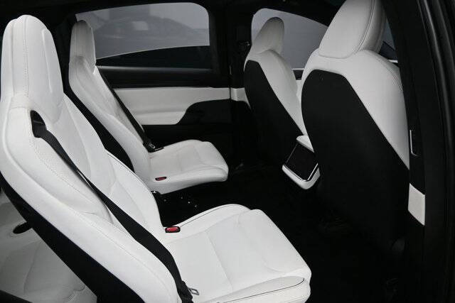 2023 Tesla Model X Plaid