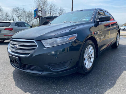2015 Ford Taurus SE