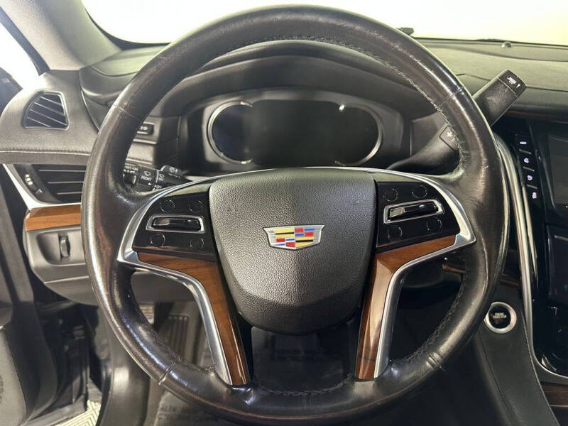 2020 Cadillac Escalade Luxury