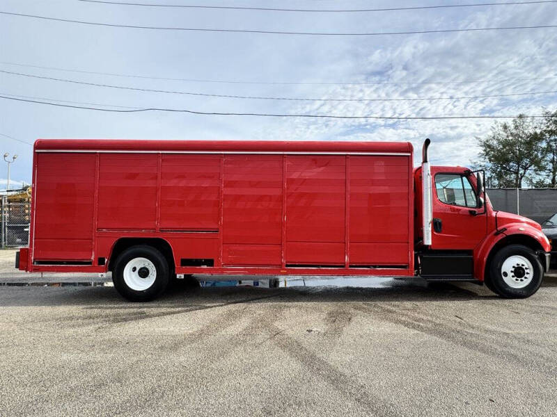 2017 Freightliner M2 106