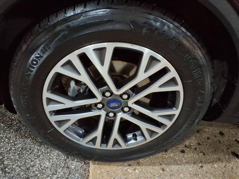 2020 Ford Escape SEL