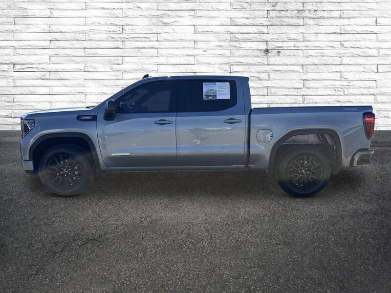 2025 GMC Sierra 1500 Elevation Standard