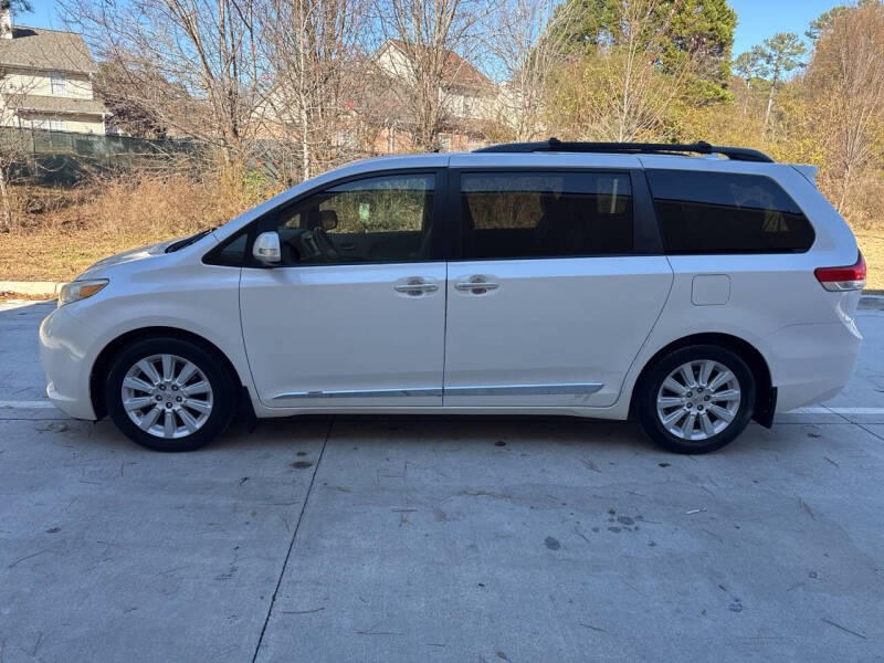 2013 Toyota Sienna Limited 7-Passenger
