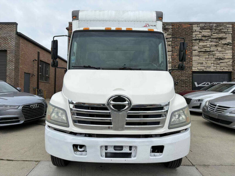 2007 Hino 165