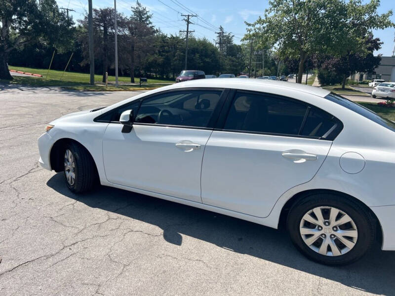 2012 Honda Civic LX photo 4