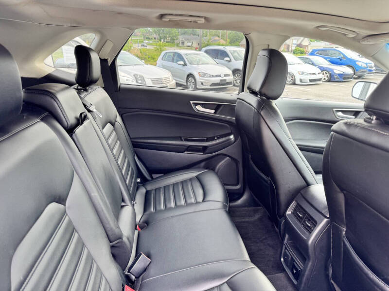2020 Ford Edge SEL
