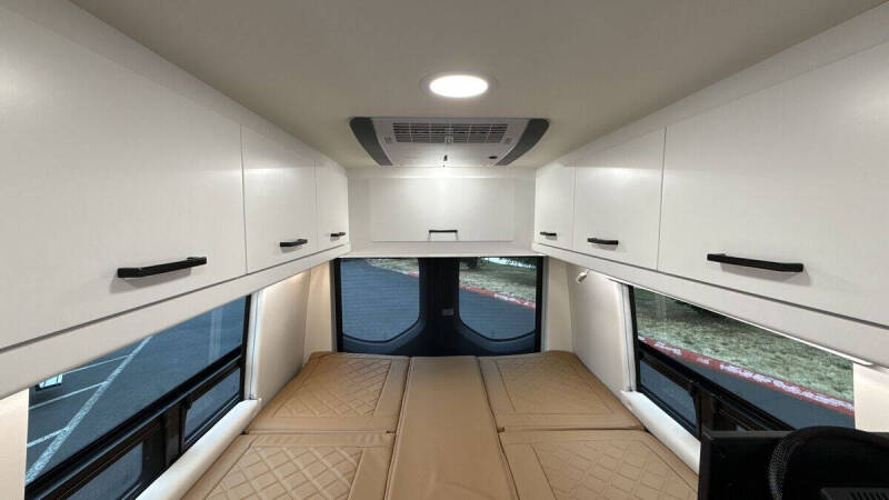 2024 Mercedes-Benz Sprinter