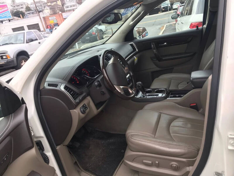 2014 GMC Acadia Denali