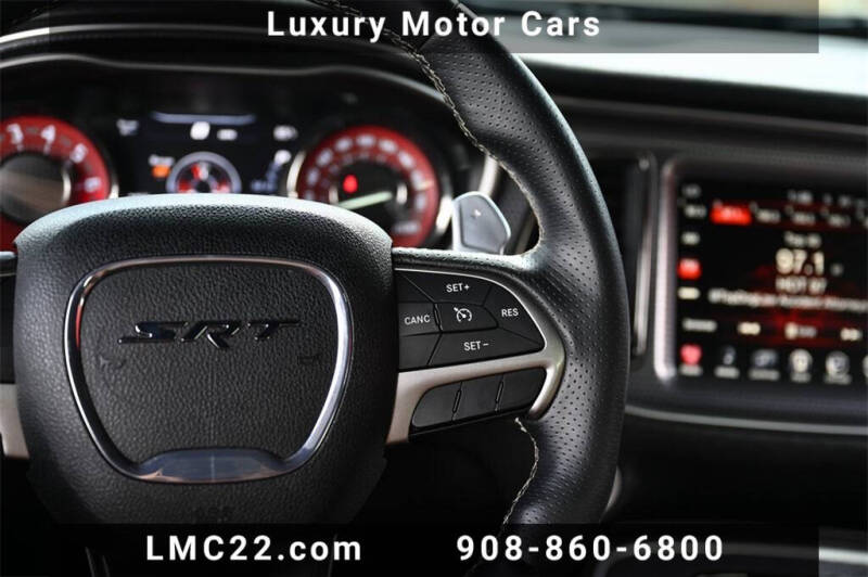 2015 Dodge Challenger SRT Hellcat