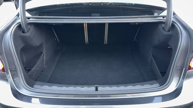 2019 BMW 3 Series 330i