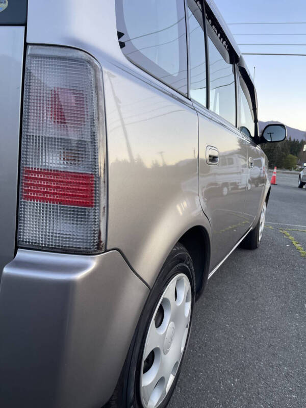 2000 Toyota BB