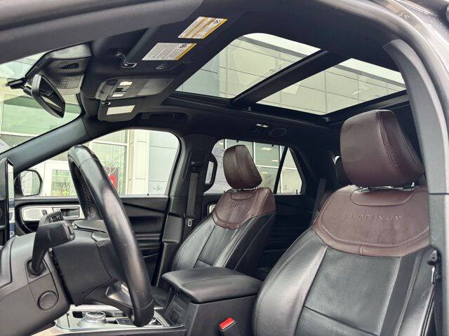 2022 Ford Explorer Hybrid Platinum