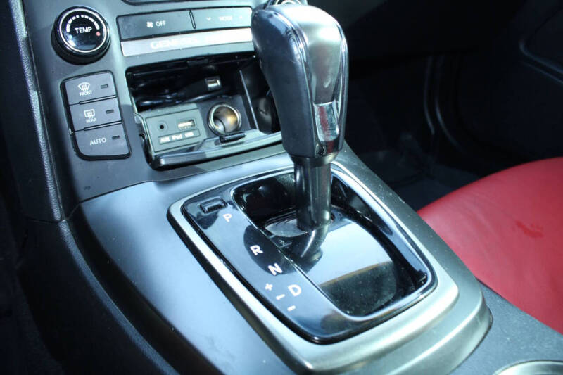 2016 Hyundai Genesis Coupe