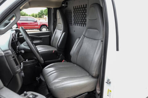 2022 GMC Savana 2500