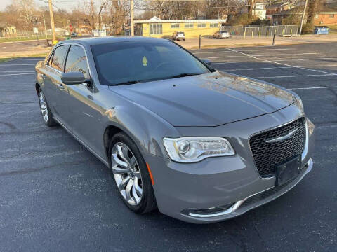 2018 Chrysler 300 for sale at Premium Motors in Saint Louis MO