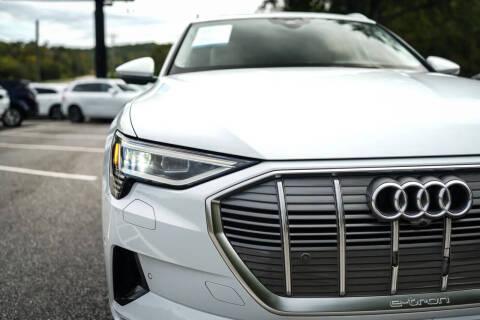 2019 Audi e-tron quattro Premium Plus