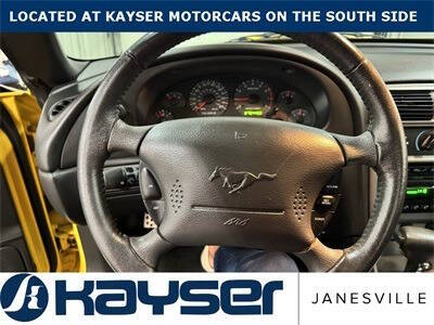 2004 Ford Mustang GT Deluxe