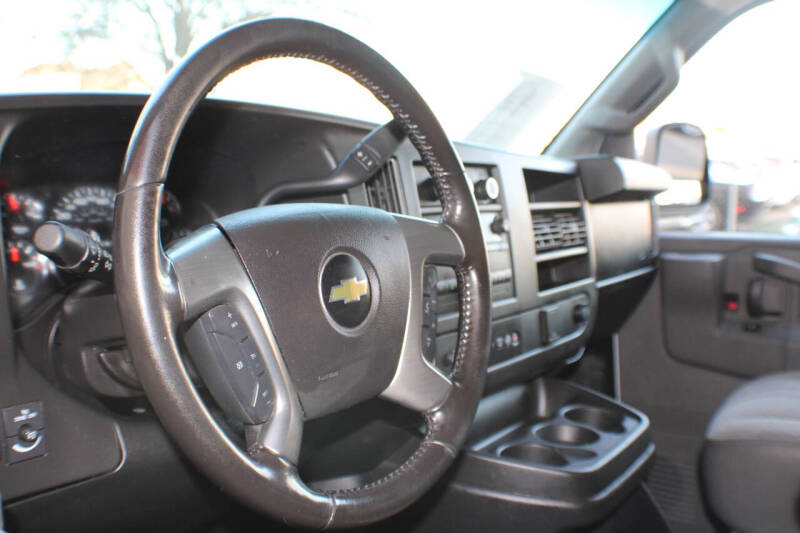 2017 Chevrolet Express 3500