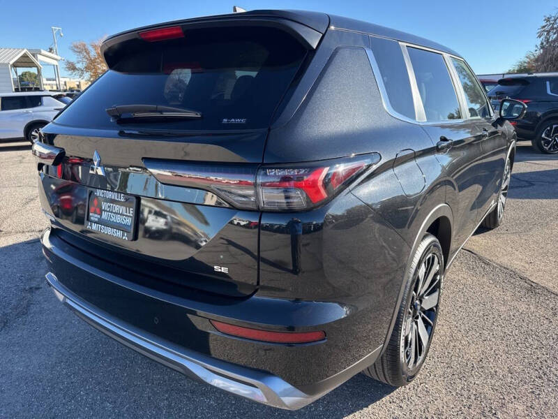2025 Mitsubishi Outlander SE