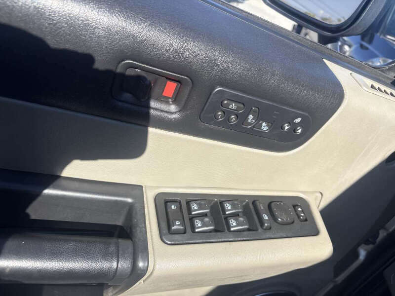 2005 HUMMER H2