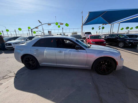 2019 Chrysler 300