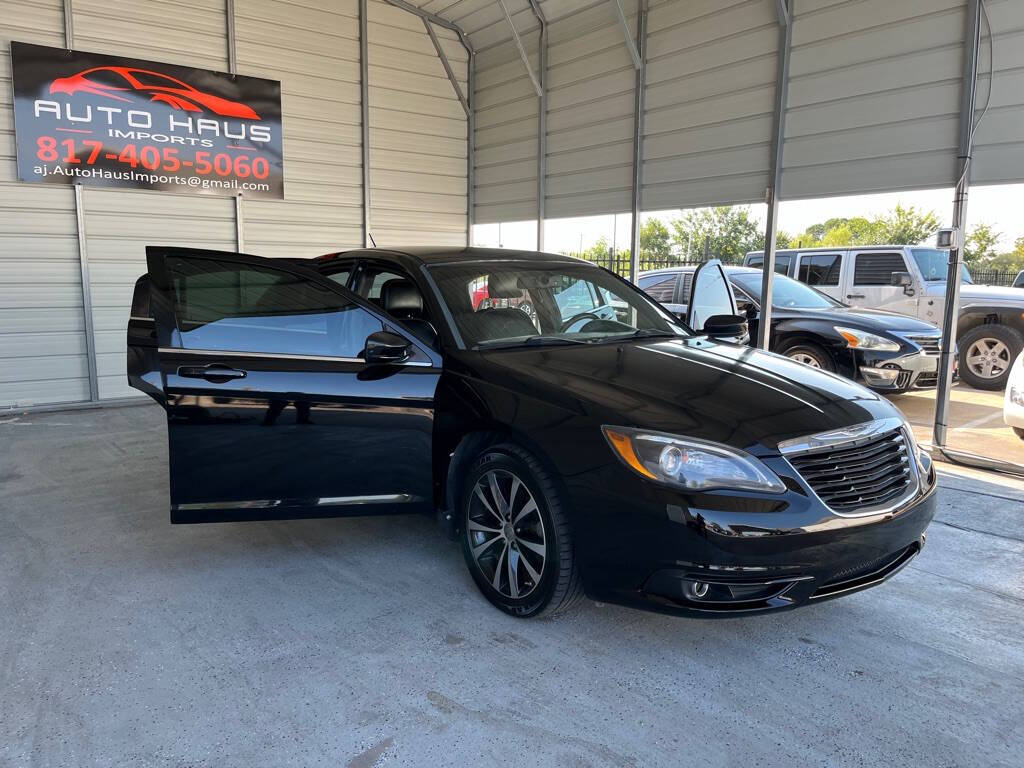 2011 Chrysler 200 for sale at Auto Haus Imports in Grand Prairie, TX