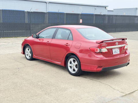 2011 Toyota Corolla S